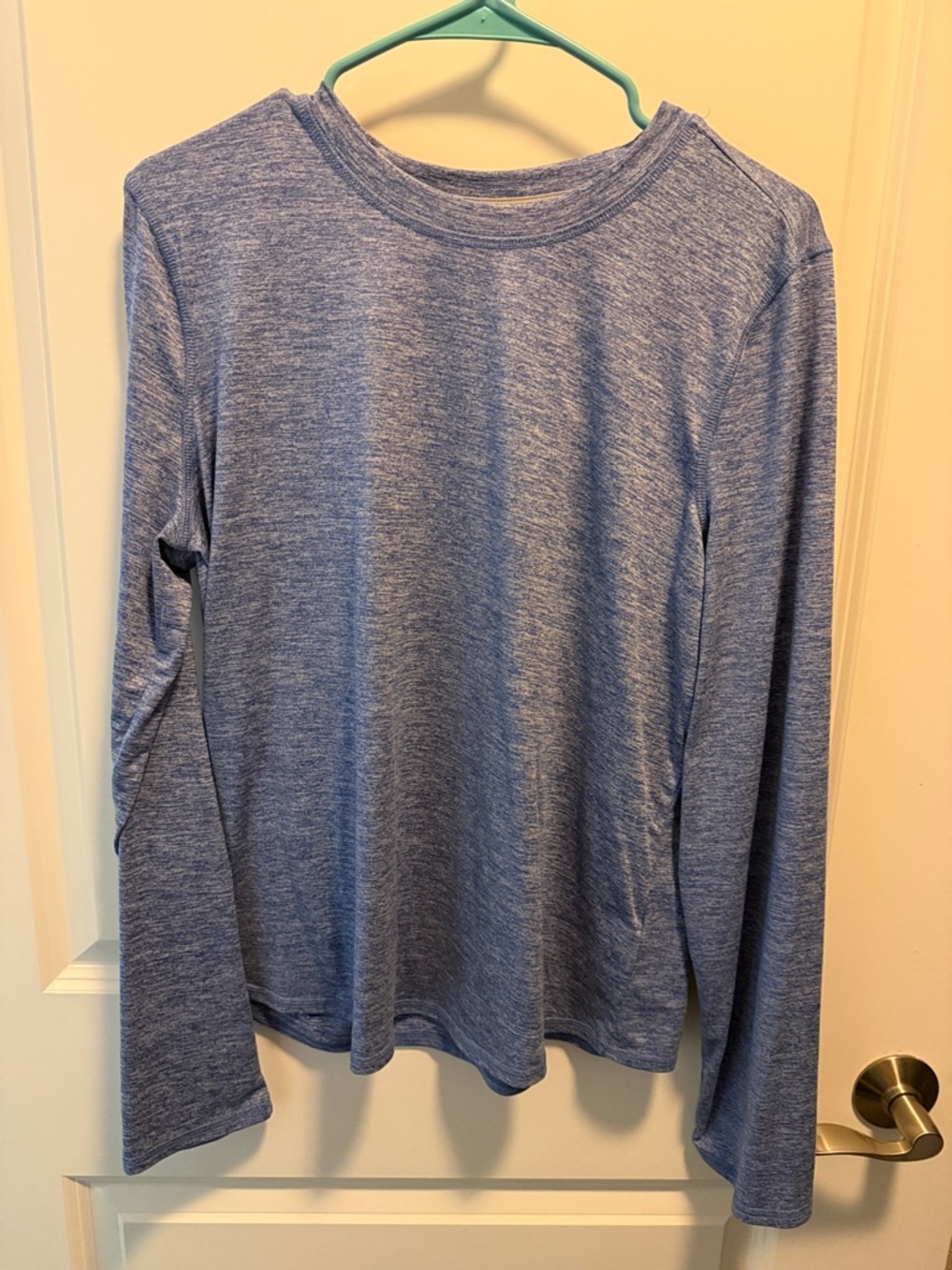 Fabletics Men's Long-Sleeve Heather Blue Crewneck